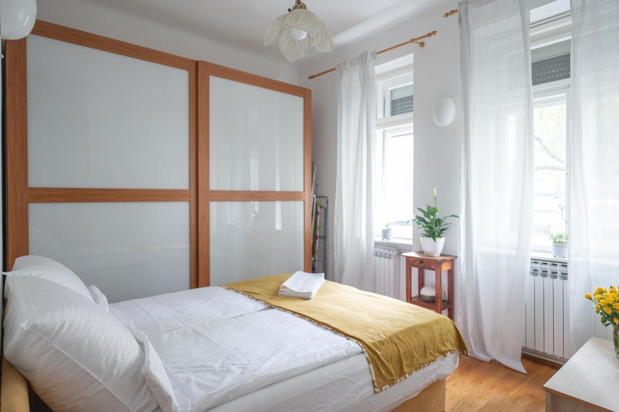 Bricks & Bikes Appartement Zagreb Buitenkant foto