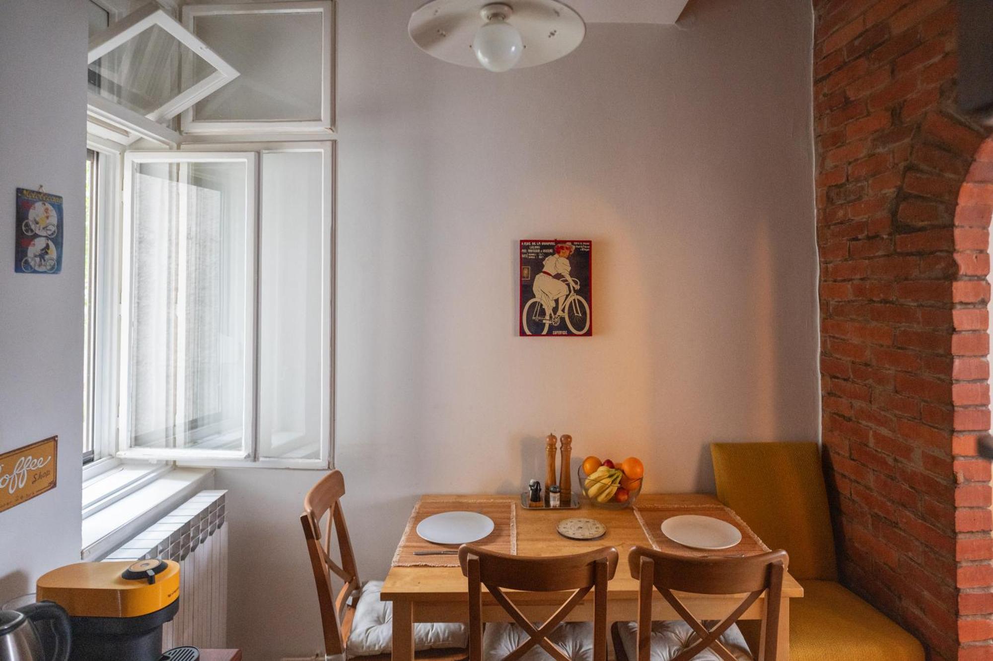 Bricks & Bikes Appartement Zagreb Buitenkant foto